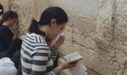 和娱乐吃瓜君合拍的是谁,携手哪位明星共度欢乐时光？